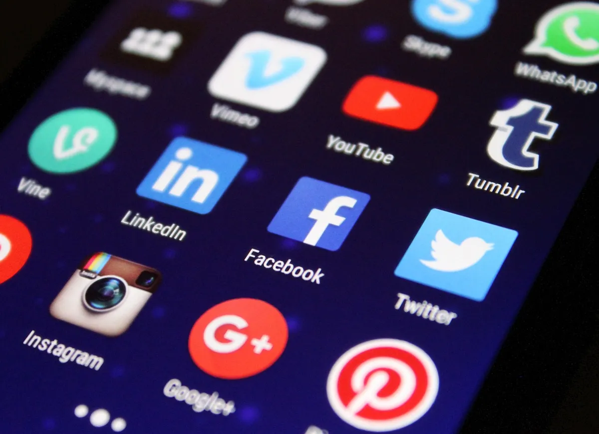 媒體、社交媒體、應用程式、社交網路、Facebook、符號、數位、Twitter、網路、社交網紅、icon、通訊、www、網際網路、網路、 butt