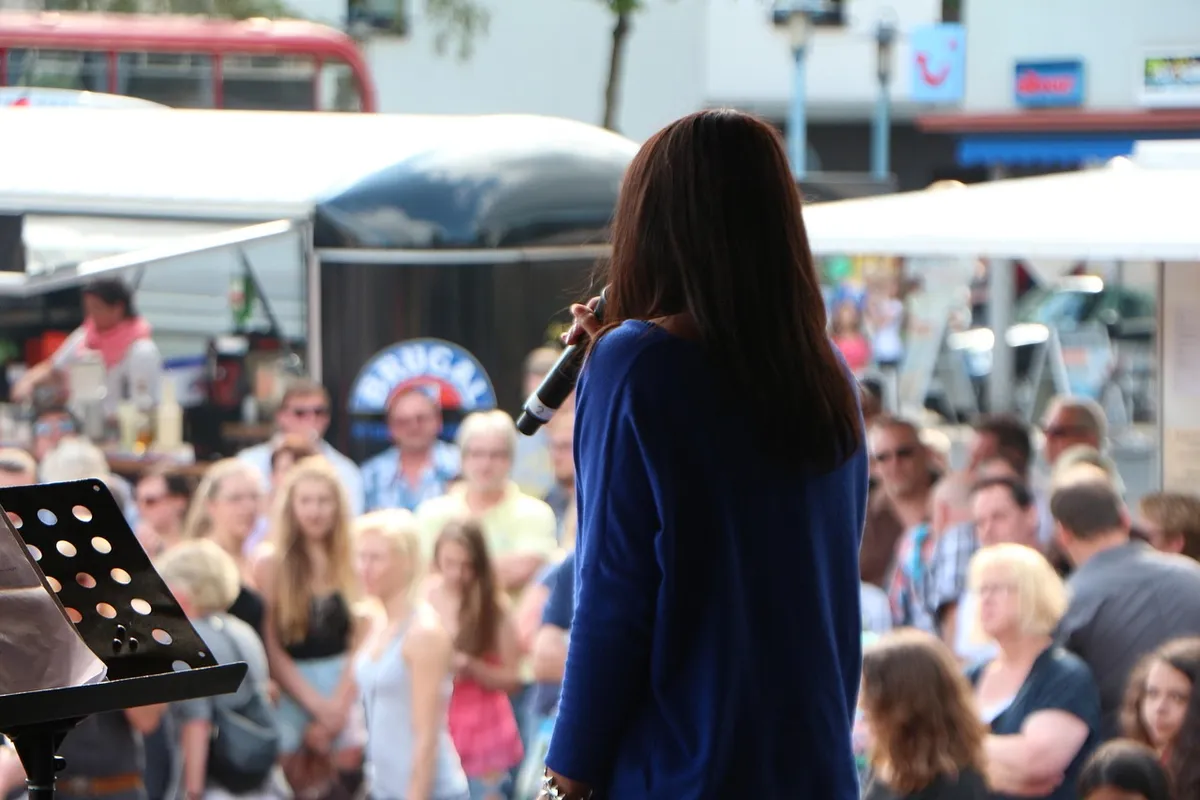 concert, event, live, artist, stage, show, trip, musician, singer, music, microphone, viewers, performance, event, event, event, event, event, singer, viewers